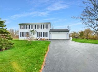 4446 Mapleton Rd, Lockport, NY 14094