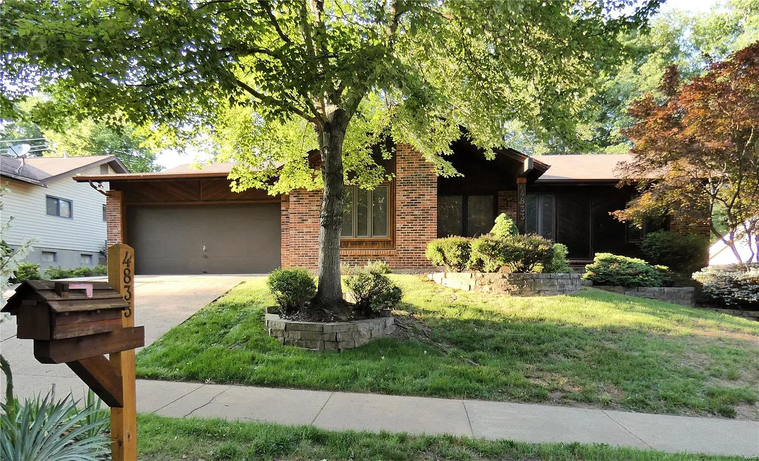 4833 Melissa Jo Ln photo 1