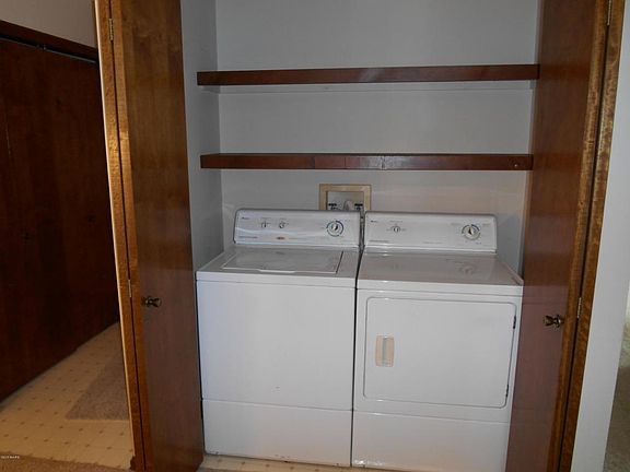 5th image of 74 Old Mill Dr Unit 3