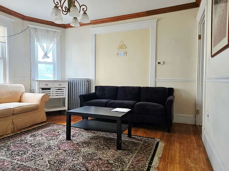 19 Woodward St — Photo 10