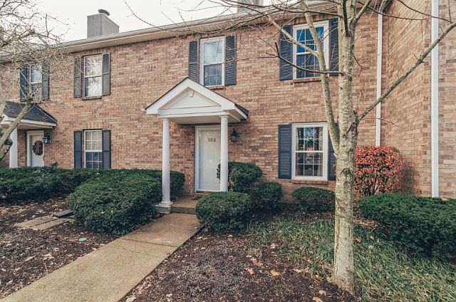 1st image of 132 Cottage Pl