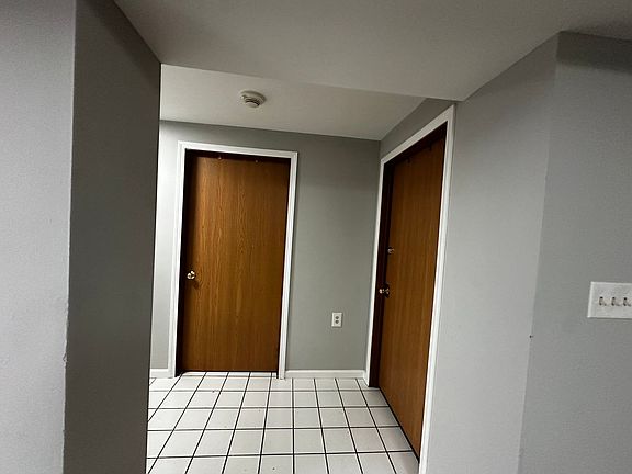 5th image of 1892 Indianola Ave APT A