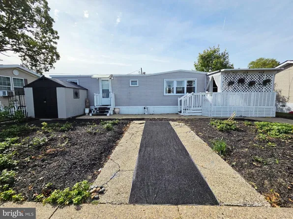 1205 Farrell Ave Trailer 2, Cherry Hill, NJ 08002