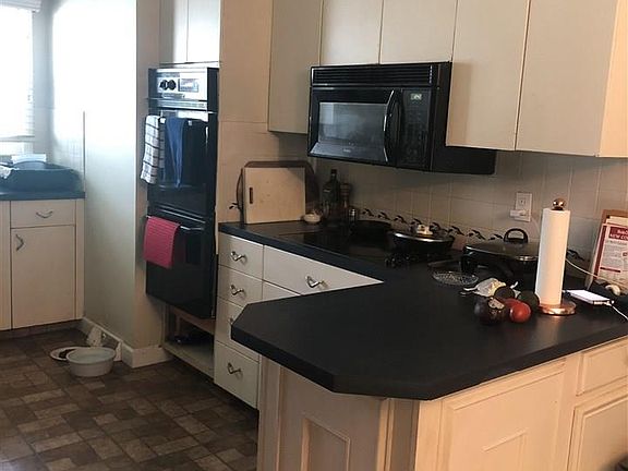5th image of 2021 Naismith Dr