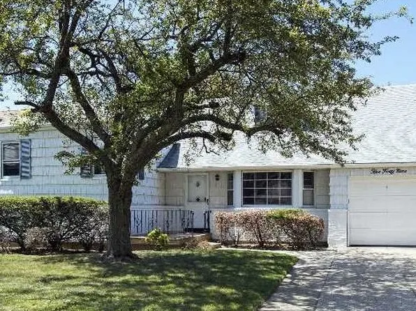 549 Barnard Ave, Woodmere, NY 11598