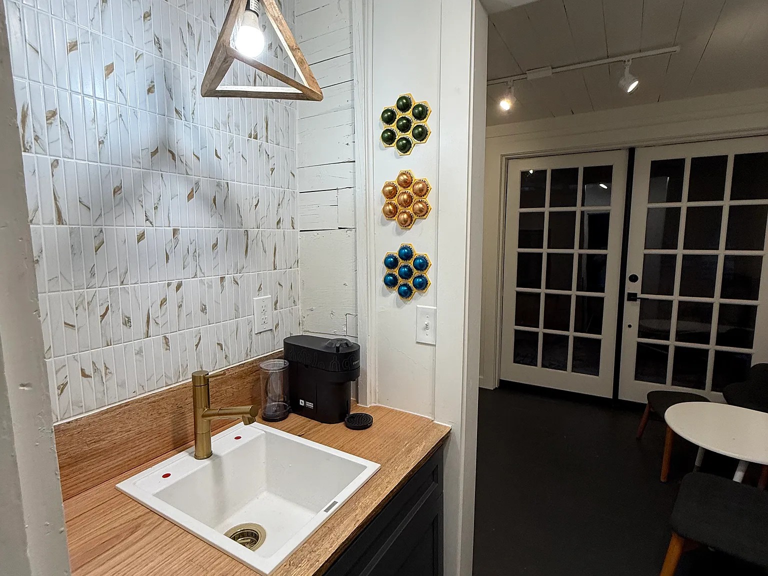 1 bed, 600 sqft, $1,200 — Photo 3