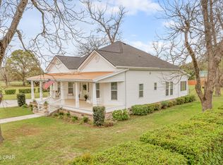 5349 10th St, Malone, FL 32445