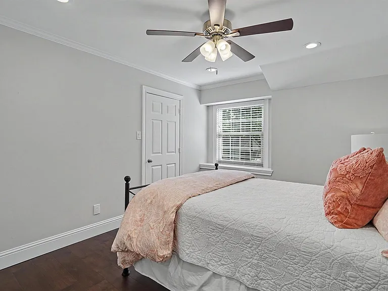 751 Bison Dr — Photo 25