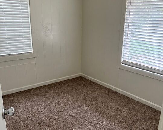 2nd image of 1035 W Olive Ave