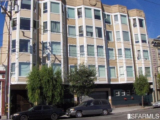 1st image of 550 S Van Ness Ave APT 405