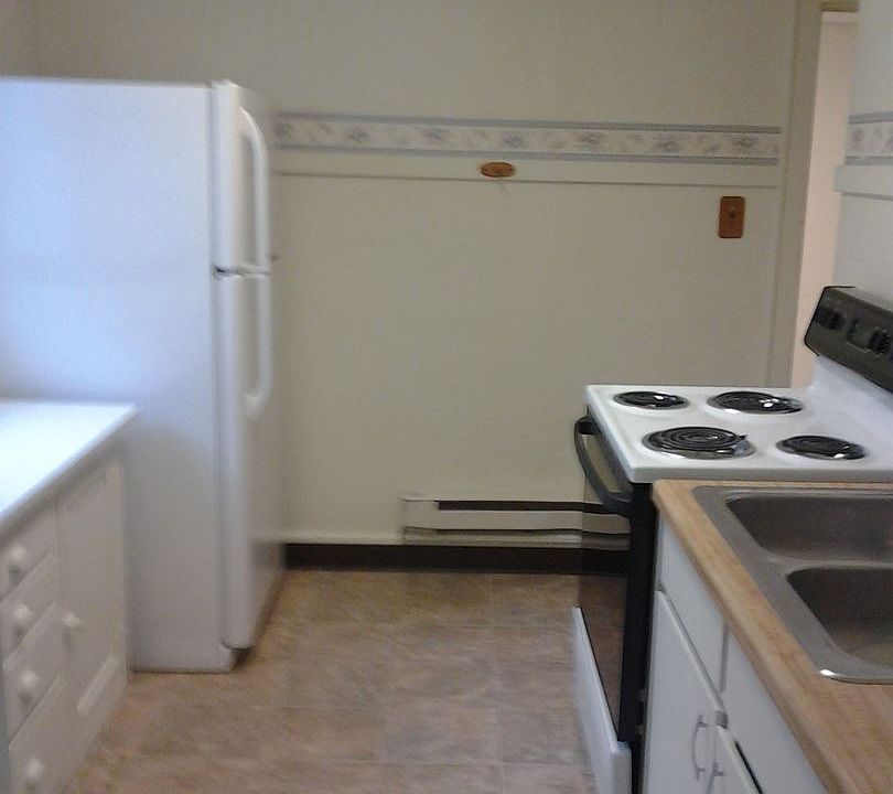 2nd image of 715 N 31st St APT 1