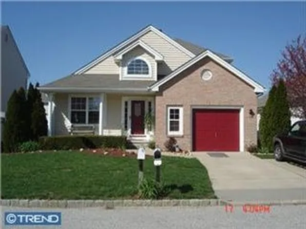 12 Fieldcrest Dr, Westampton, NJ 08060