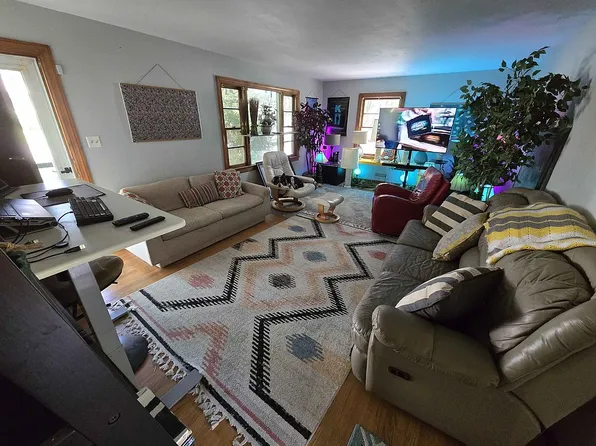 1671 Johnson Dr, Bowling Green, KY 42101