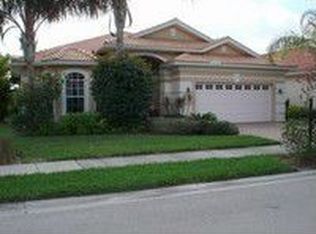 4911 Cerromar Dr, Naples, FL 34112