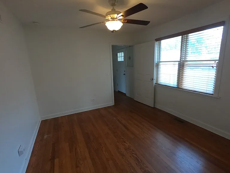 2500 Hessing St — Photo 10