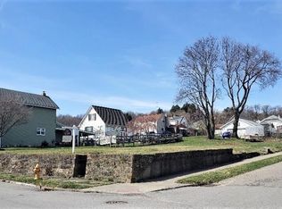 600 1st Ave, Ellwood city, PA 16117