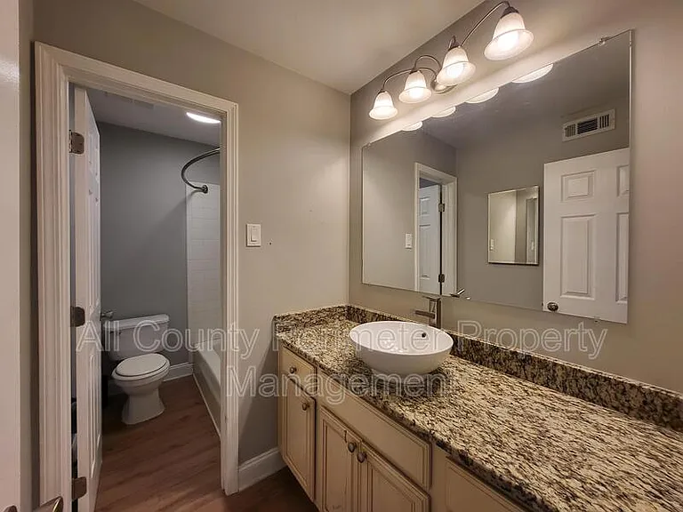 6980 Roswell Rd #C5 — Photo 14