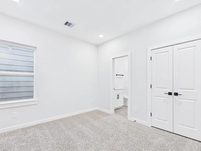 5032 Creekmont Dr — Photo 37