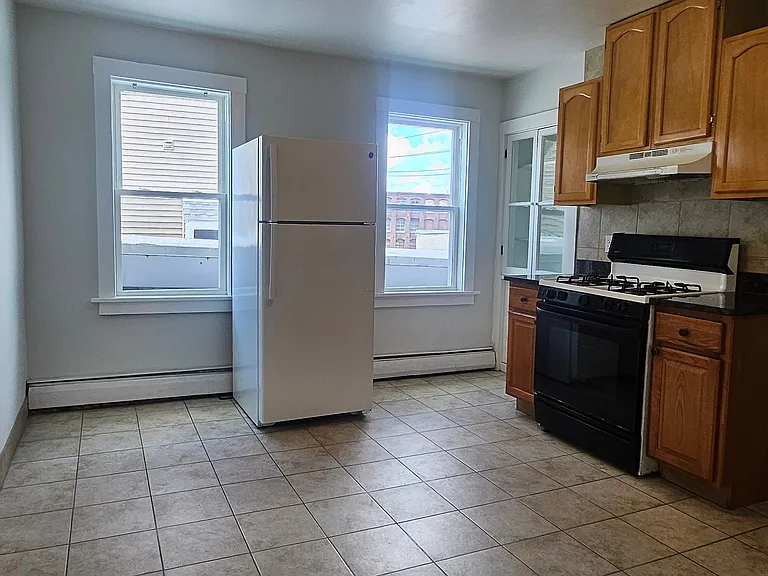 5 McFarland Court Worcester #1 — Photo 8