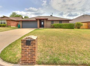 208 Bradgate Dr, Yukon, OK 73099