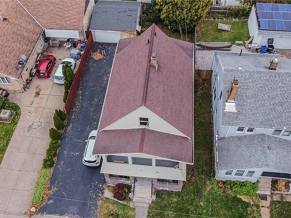3rd image of 19507 Pawnee Ave