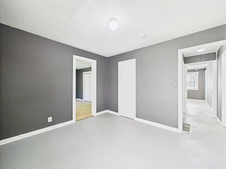 3311 Jackson Ave — Photo 4