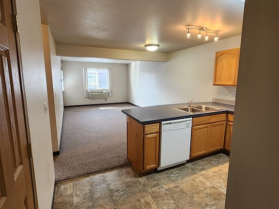 3rd image of 1450 SE Harvest Dr #A2