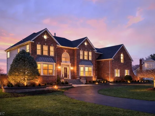 26 Davenport Way, Hillsborough Twp., NJ 08844