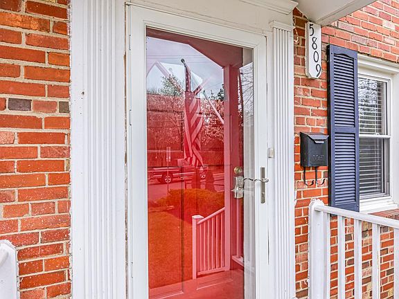 4th image of 5809 Mount Vernon Dr