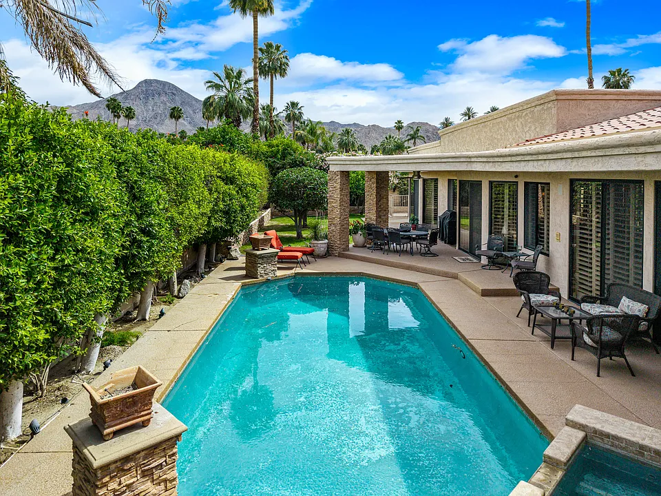 45640 Rancho Palmeras Dr