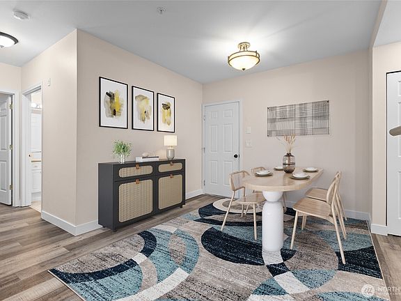 5th image of 14714 Admiralty Way #B102