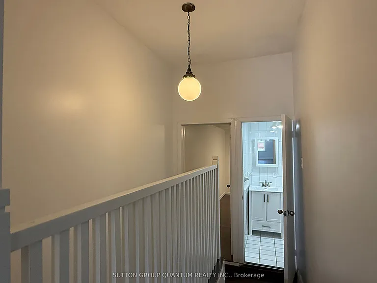 7 Casimir St — Photo 22