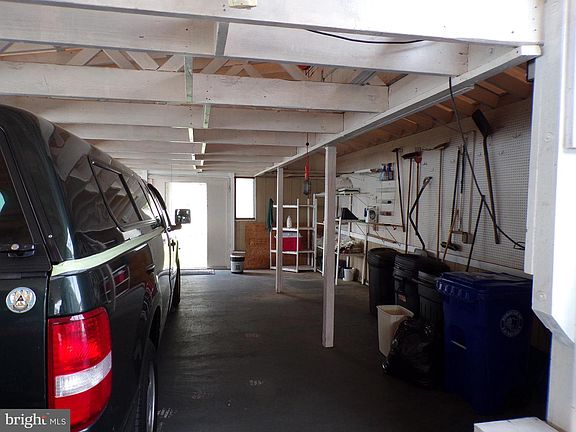 4th image of 1417 Margaret St