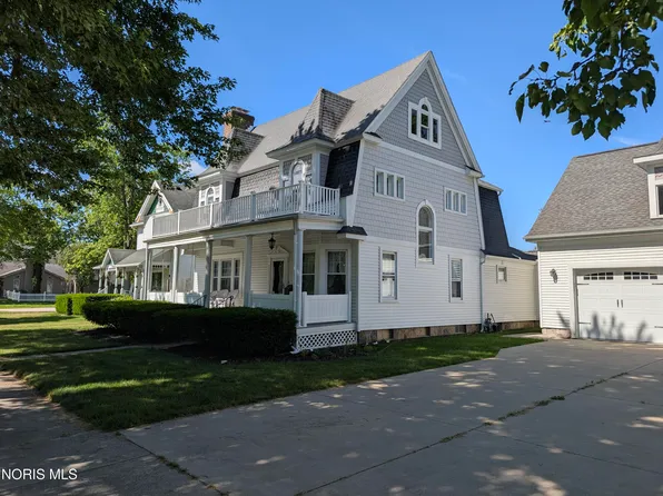 430 W Park St, Wauseon, OH 43567