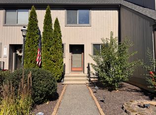 37 Brockton Ct, Beacon Falls, CT 06403