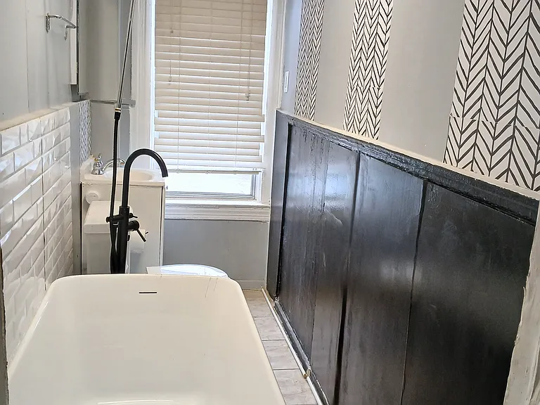 3130 Stafford St — Photo 5