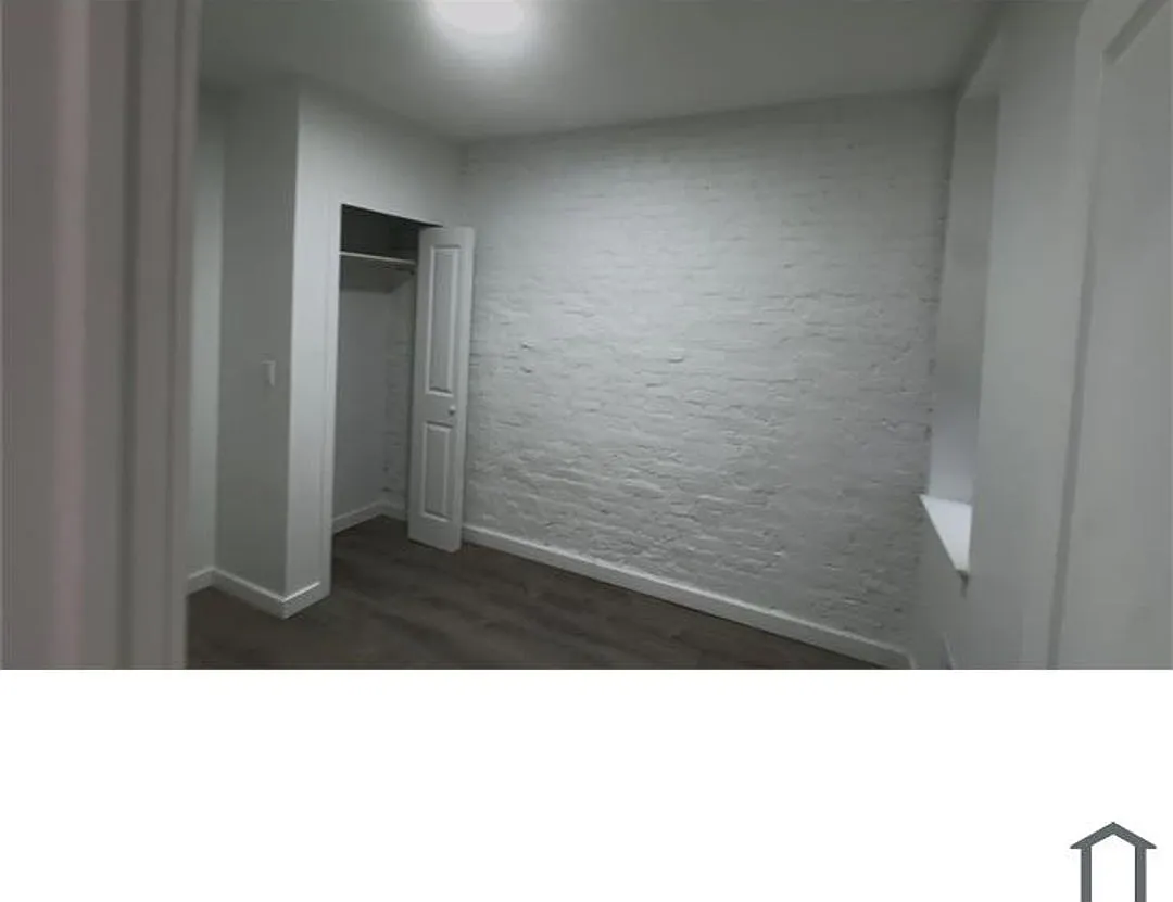2859 N Ringgold St — Photo 2