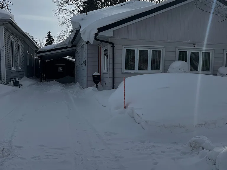 31 Railway Ave — Photo 8