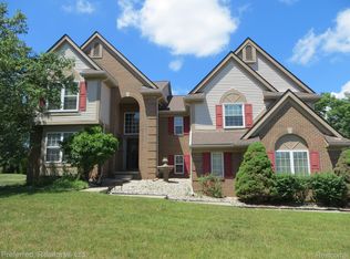 42788 Winding Pond Trl, Belleville, MI