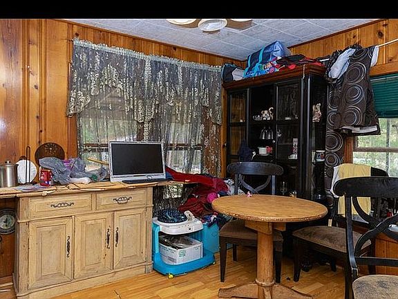 5th image of 10076 River Oaks Cir