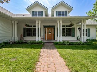 31122 Malbay Rd, Cohasset, MN 55721