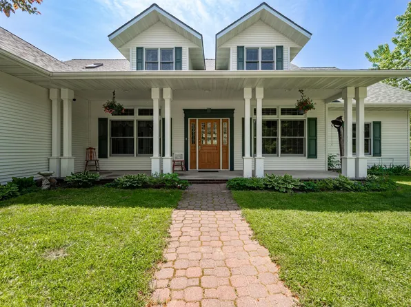 31122 Malbay Rd, Cohasset, MN 55721