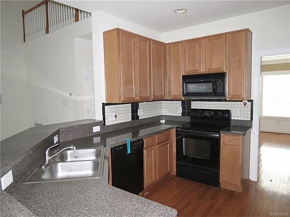 3rd image of 9071 Lunette Ln