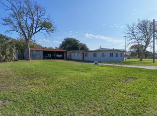 686 County Road 257, Matagorda, TX 77457