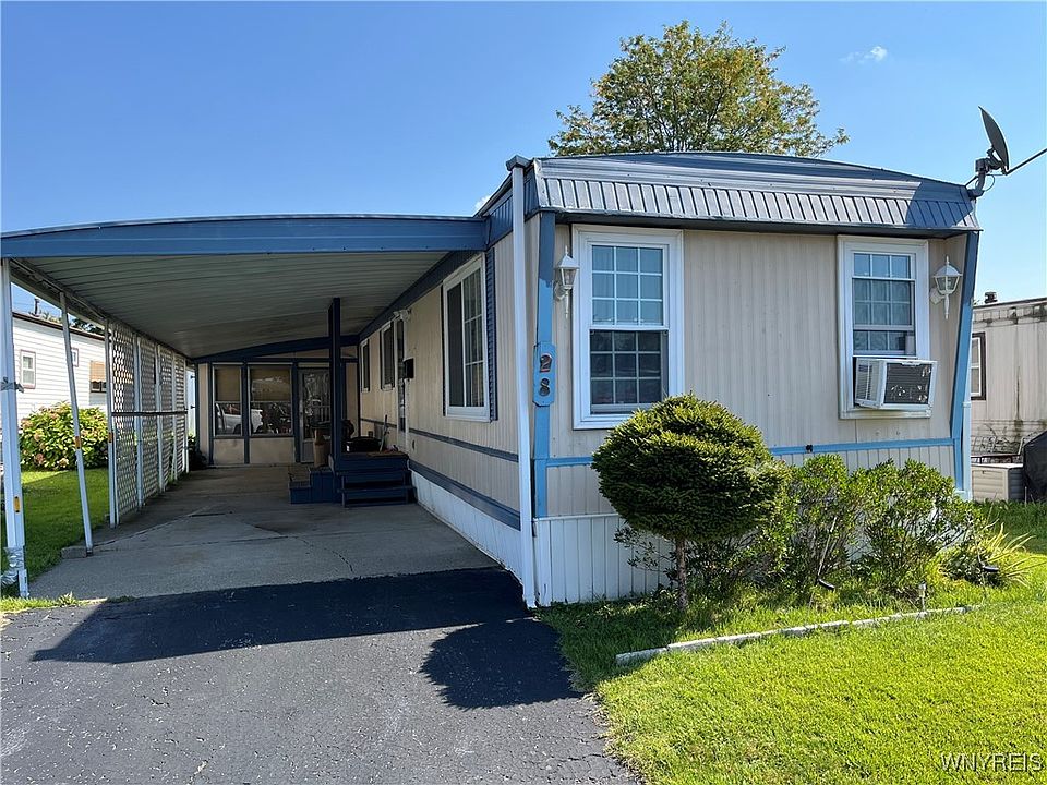 1st image of 28 Estelle Dr