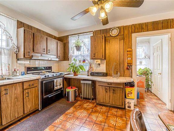 4th image of 6132 Wetherole St