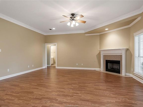 3rd image of 2101 Rolling Rock Pl