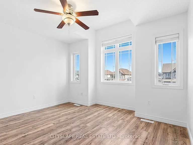 1831 Reilly Walk — Photo 25
