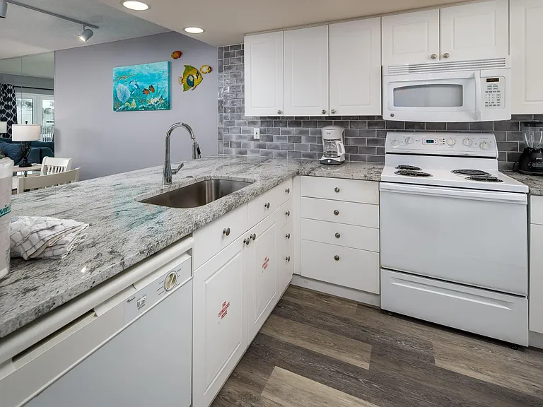 895 Santa Rosa Blvd #208 — Photo 7