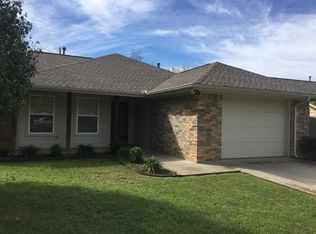 417 W Lake St, Krum, TX 76249